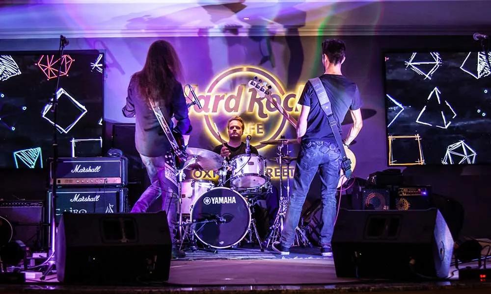Hard Rock Christmas-image-0