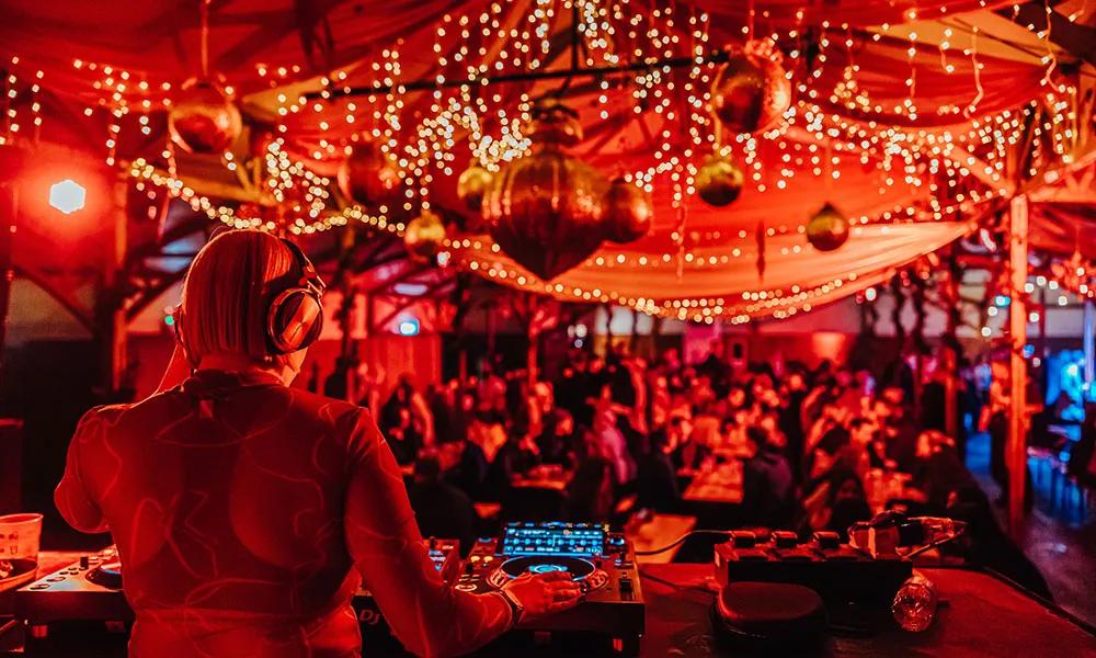 7 Between The Bridges 7-between-the-bridges