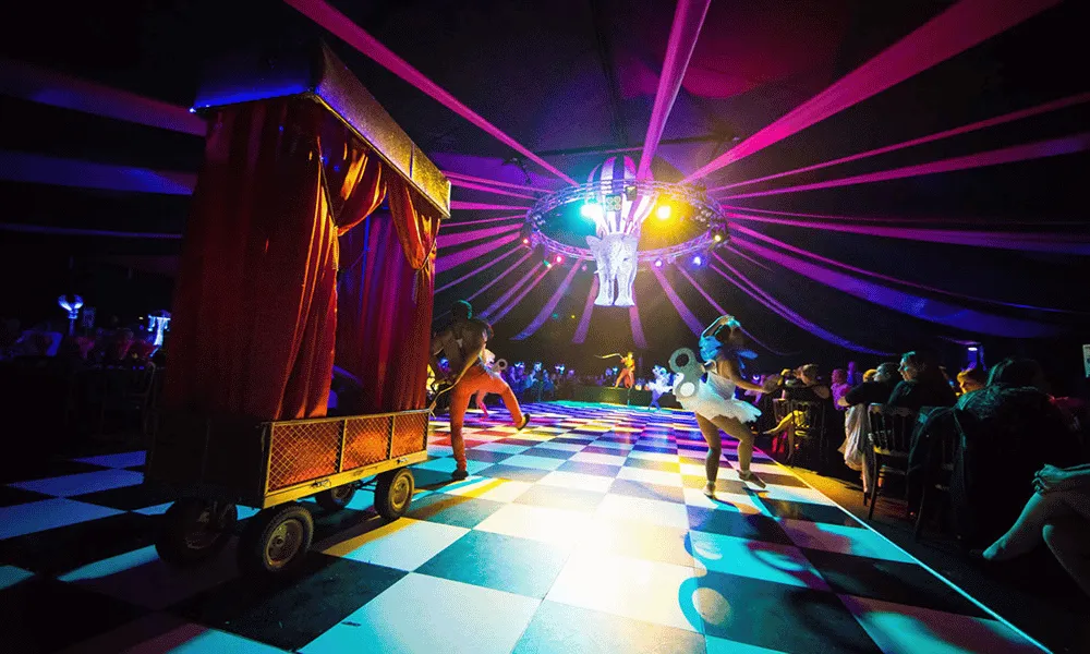 Cirque de Noel (Private)