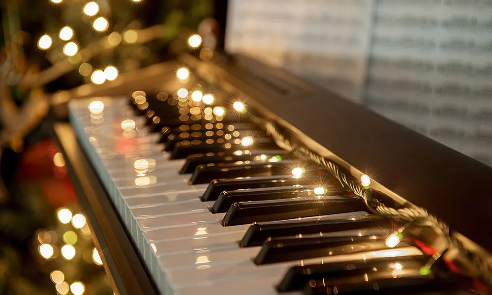 Magnifique Christmas Parties (exclusive)
