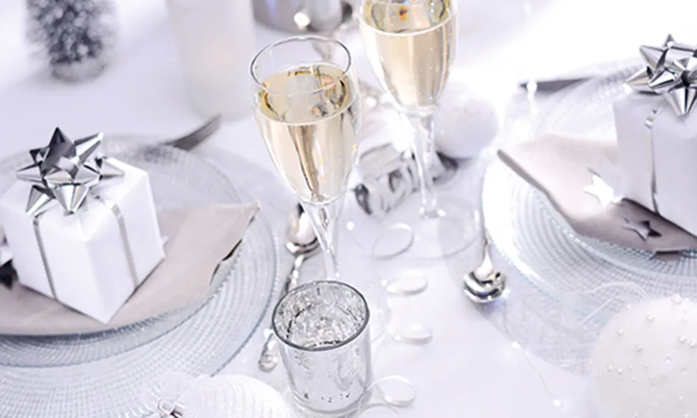 Magnifique Christmas Parties (exclusive)