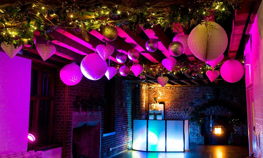 Christmas Party (exclusive)
