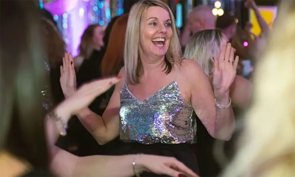 Hollywood Glitz & Glamour (Exclusive)