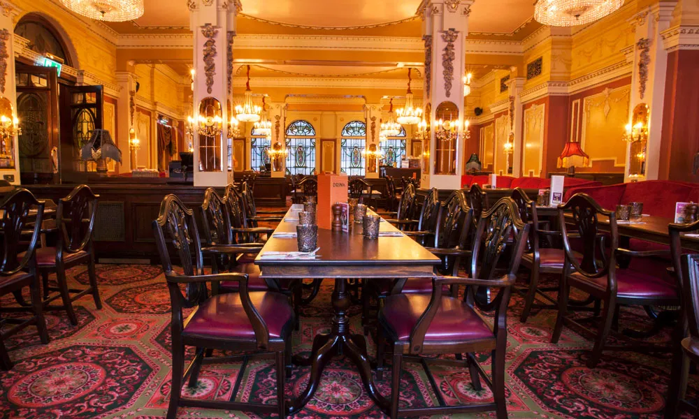 Christmas at Cosy Club (exclusive)