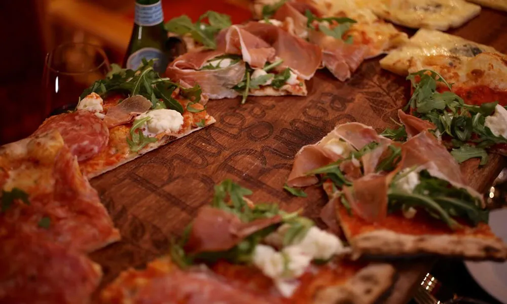 Bar, Ristorante & Variety Show