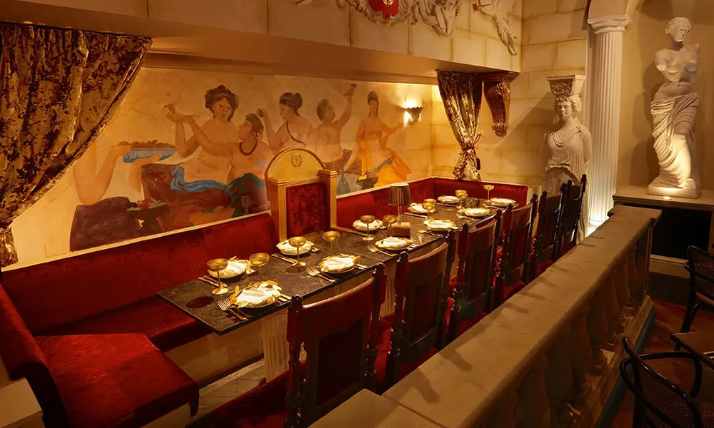 Bar, Ristorante & Variety Show