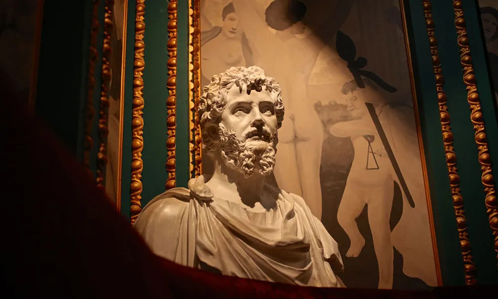 Bar, Ristorante & Variety Show