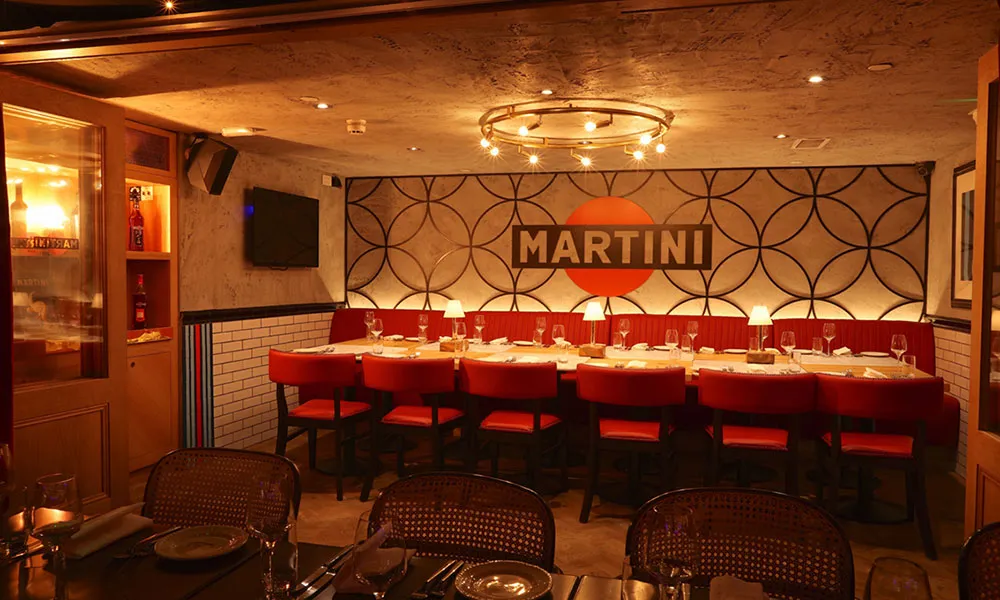 Bar, Ristorante & Variety Show