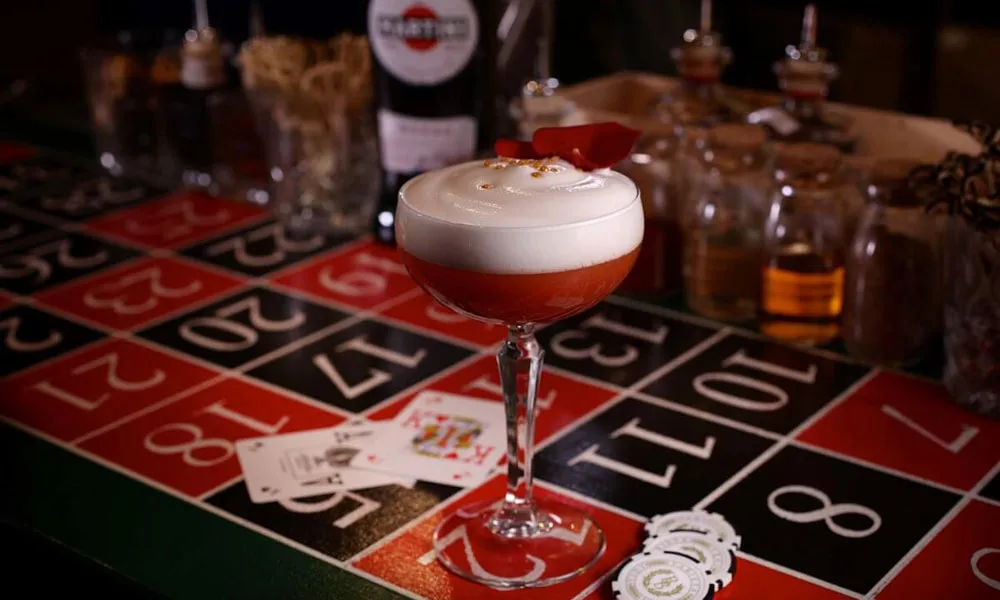 Bar, Ristorante & Variety Show