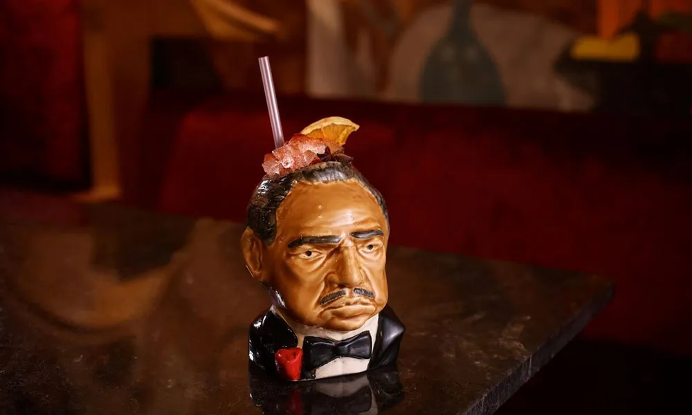 Bar, Ristorante & Variety Show