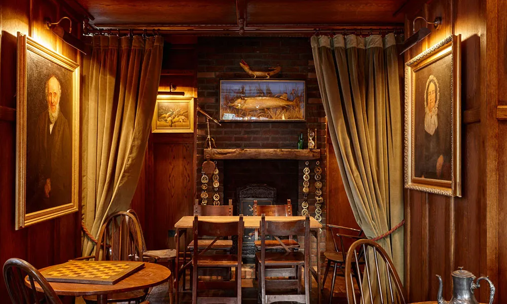 Eccentric British Tavern