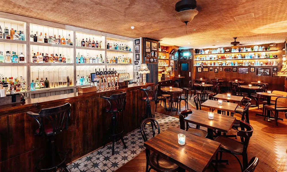 Purveyors of Fine Gin