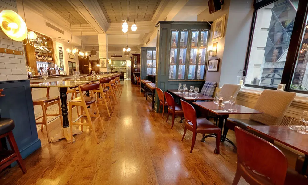 Traditional Christmas Party (exclusive)