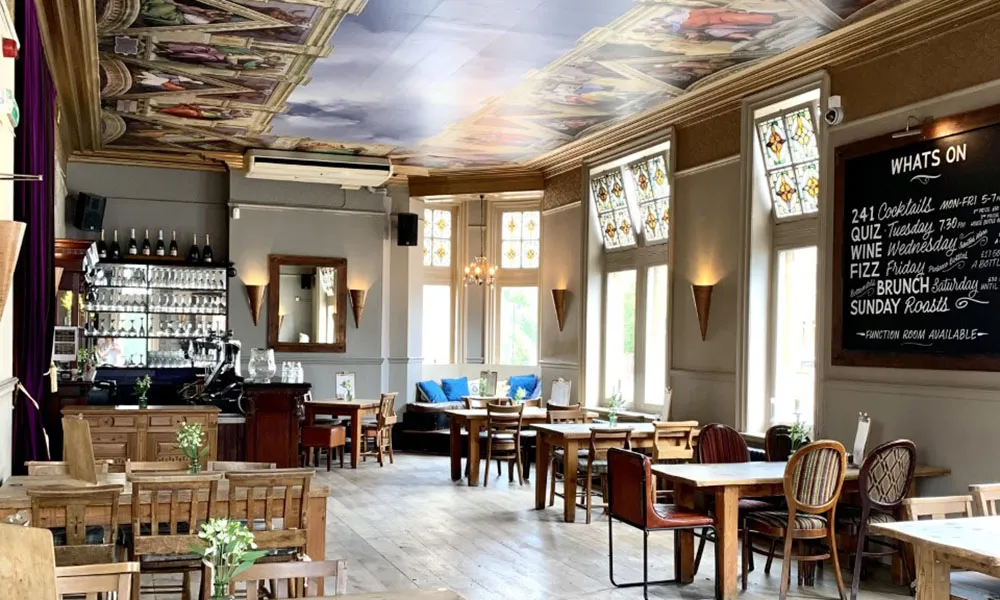 Exclusive Party in Islington 