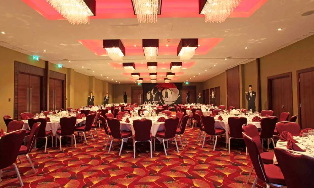 Christmas Party Nights (exclusive)