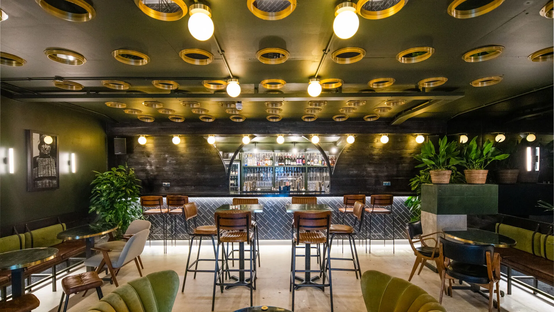 Skylark Private Bar (Evening)
